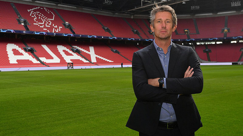 Thủ môn Van Der Sar rời ghế CEO Ajax sau 11 năm thành công 6 Thủ môn Van Der Sar rời ghế CEO Ajax sau 11 năm thành công